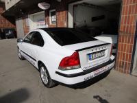 Volvo S60 - Bílý lesk, carbon