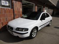 Volvo S60 - Bílý lesk, carbon